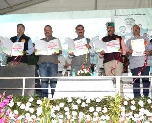 CM-announces-to-set-up-Rajya-Chayan-Aayog-in-place-of-Staff-Selection-Commission