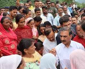 Estimated-loss-above-10000-Crore-in-himachal-due-to-rain